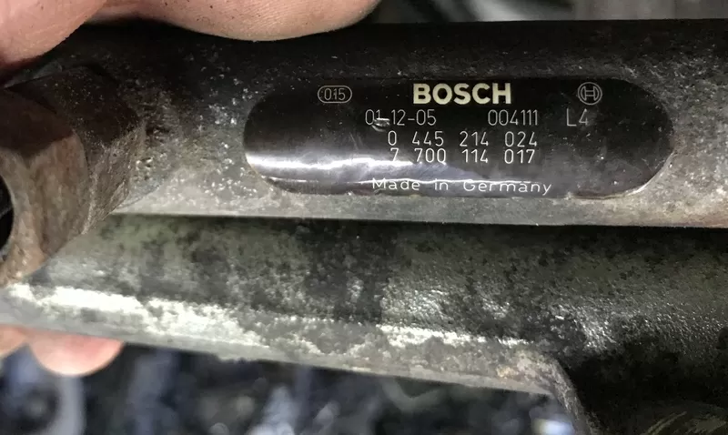 Б/у топливная рампа Renault 1, 9 dci, BOSCH, 0445214024, 7700114017