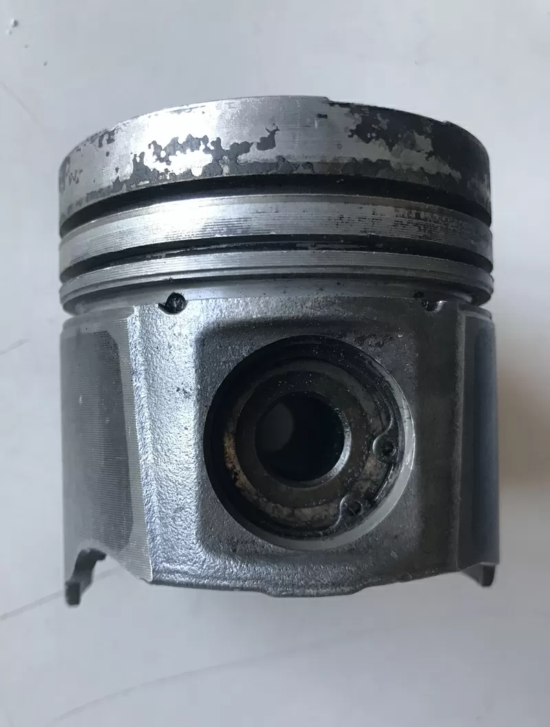 Б/у поршень на двигатель 1.9dci, Renault 7701474885, 7701474860, 7701474431, 7701472832 стандарт, маркировка M 2