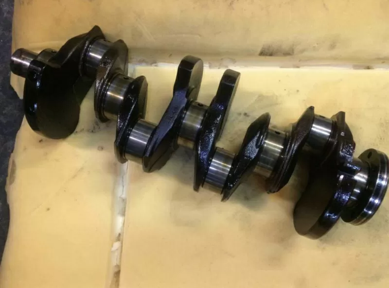 Бу коленвал на двигатель Renault F4P,  F4C,  F4K,  1.8MPI 16V,  7700113211,  7700875072