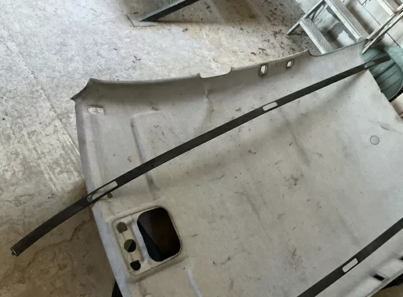 Бу молдинг крыши левый Renault Megane 2 универсал 8200208517,  8200208519
