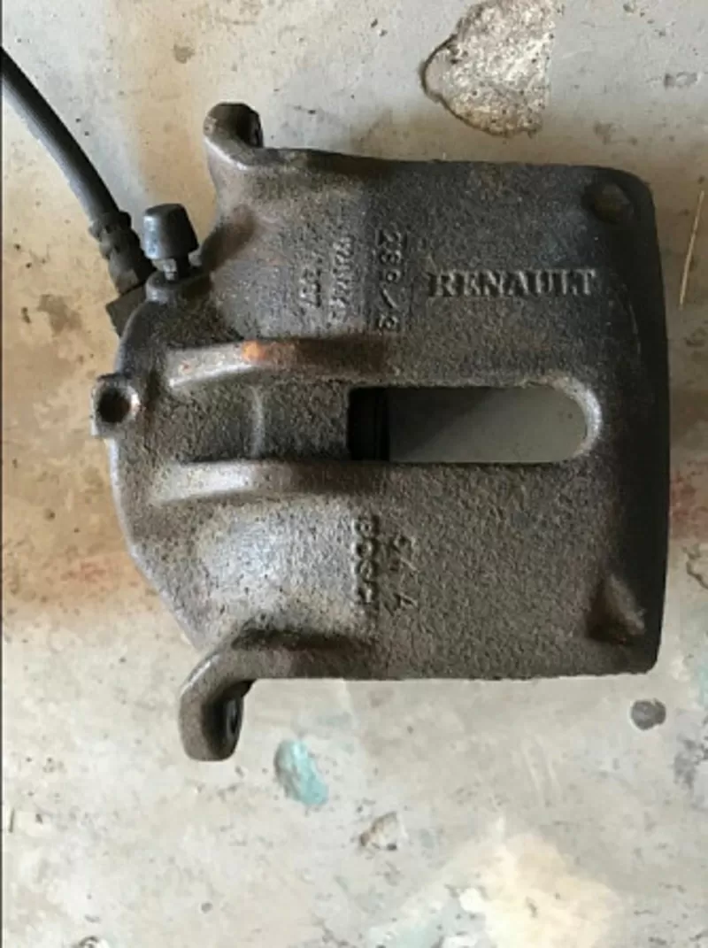 Бу суппорт передний левый Renault Megane Scénic 2,  7701207685,  7711135734