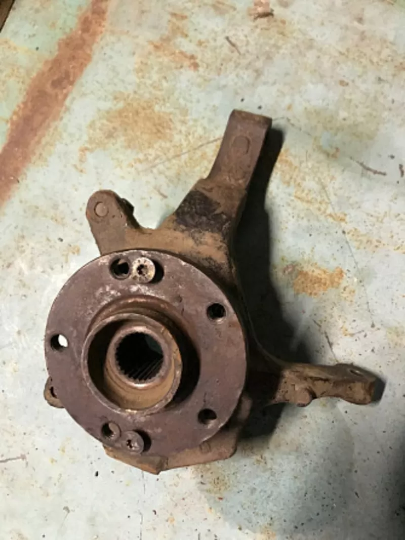 Бу поворотный кулак Renault Laguna 2, 8200320888, 7700421825, левый.