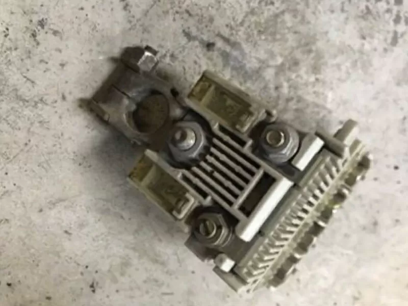 Бу плюсовая клема Smart Forfour W454, A4545460344 3