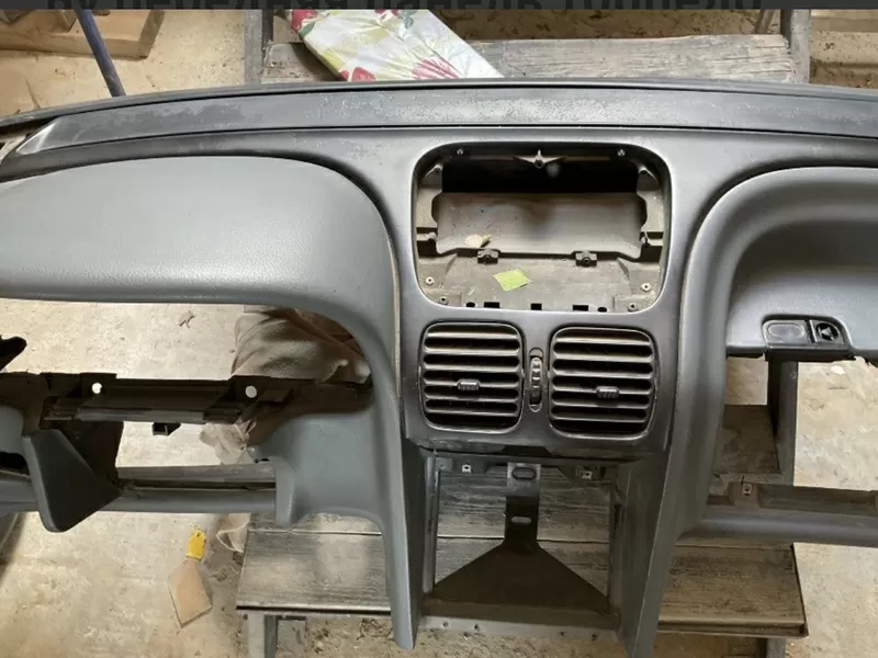 Бу передняя панель торпедо Renault Laguna 1, 7701205967, 7701205968 4