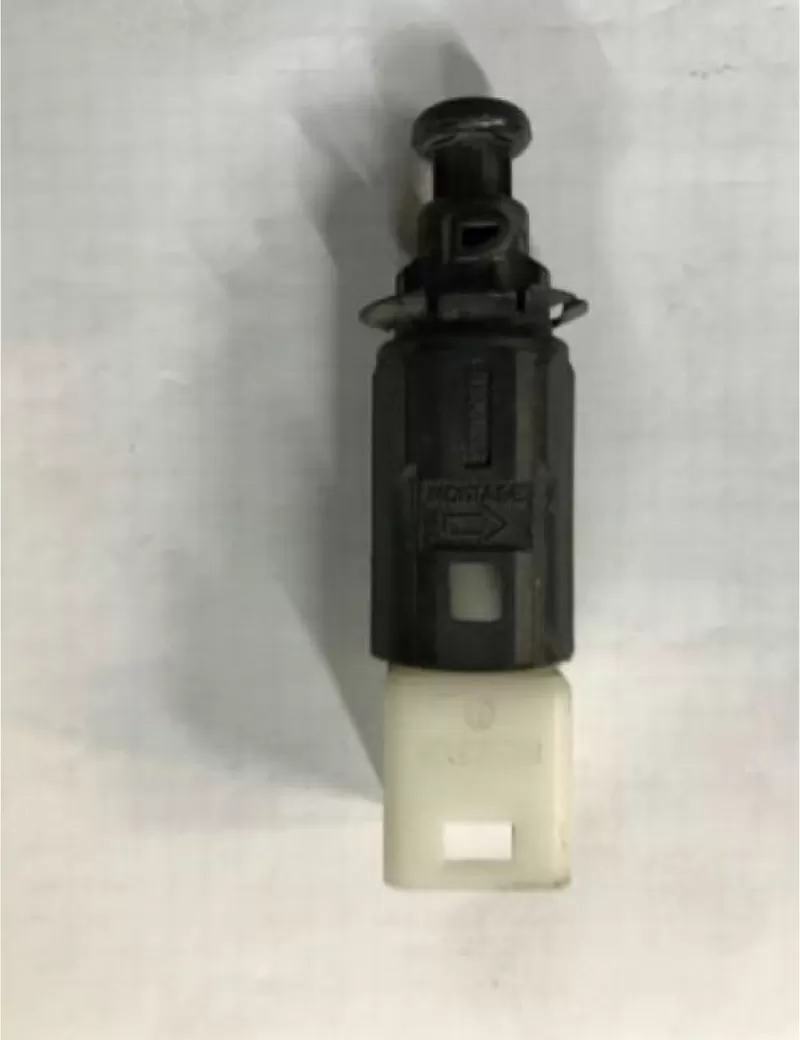 Бу датчик педали тормоза Renault 7700414988, 414988, Clio, Kangoo, Twingo, Laguna, Espace, Trafic…