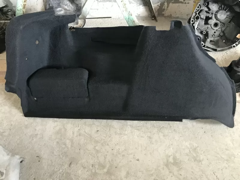 Бу обшивка багажника левая Renault Laguna 2 лифтбек 8200044303