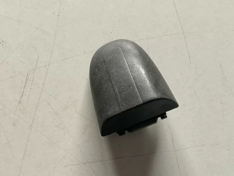Бу крышка заглушка наружной задней ручки Mercedes W168, A1687660056