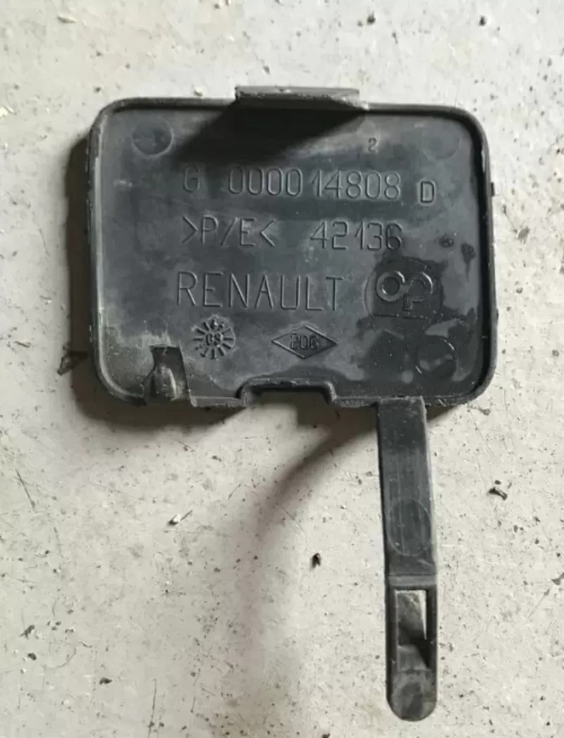 Бу заглушка заднего бампера Renault Laguna 2,  G000014808, 7701048334 универсал. 2