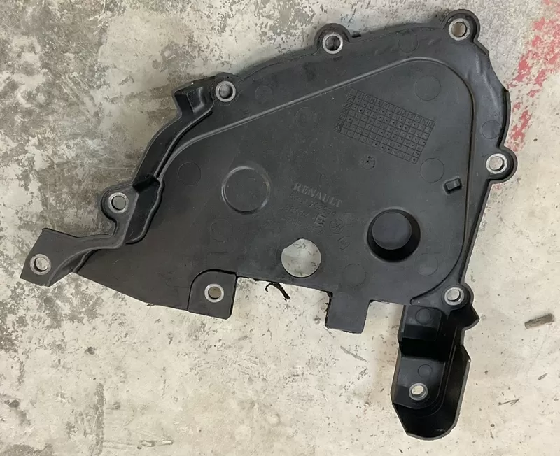 Бу защита ремня ГРМ Renault 8200702994,  8200115178,  2.2 2.5 dci, 