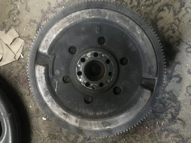 Б/у демпфер маховик Renault Megane Scenic Laguna 2,  1.9 dci 8200253278