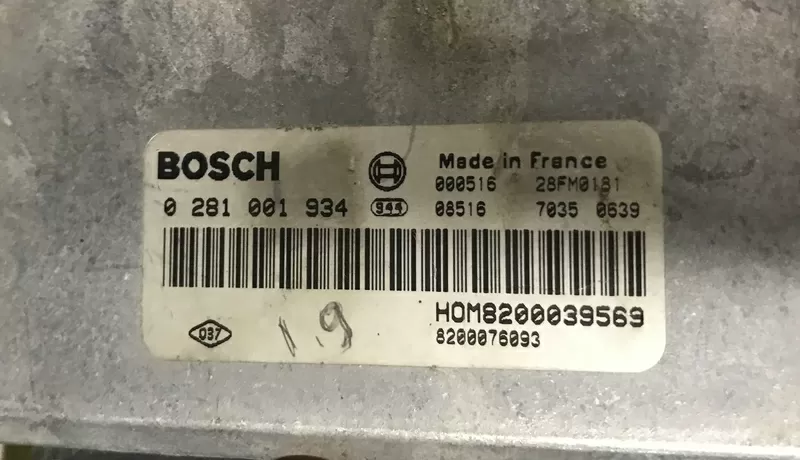 Бу блок управления двигателем Renault 0281001934,  8200039569,  8200076093