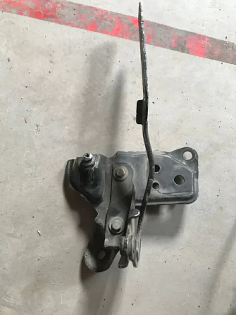 Бу петля капота Smart Forfour W454 правая A4548800028