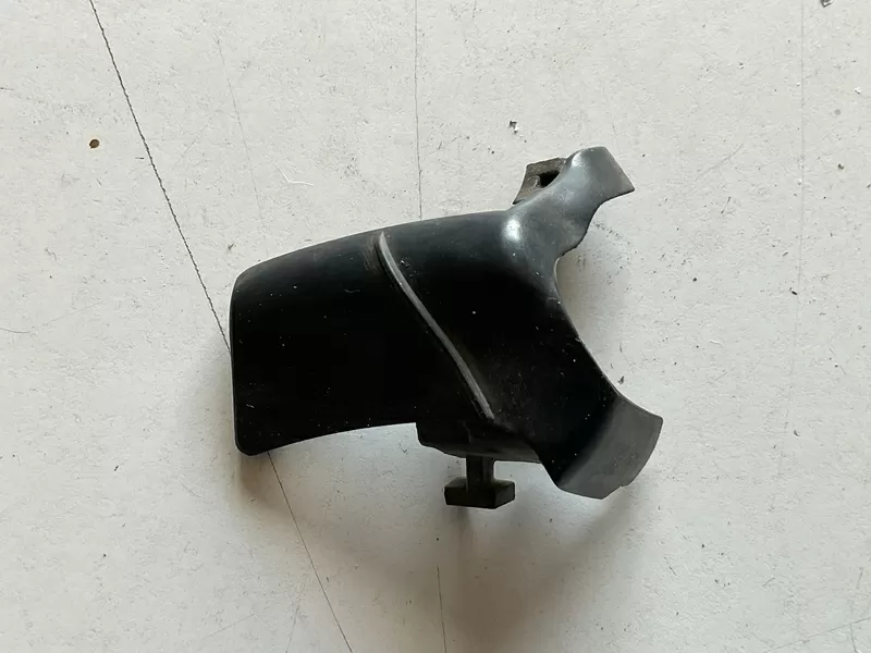 Бу уплотнитель дверной карты задней левой двери Smart Forfour W454 A4547300378,  MN900133