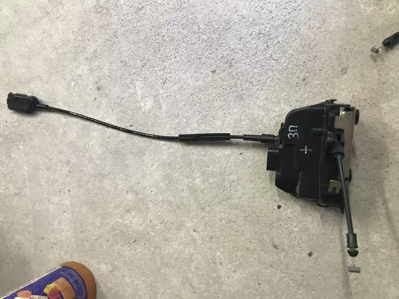 Бу замок задней правой двери 4 pin Renault Laguna 2, 8200000658